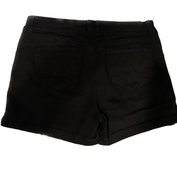 Old Navy High Rise OG Straight Black Denim Shorts Size 22 - Picture 3 of 10